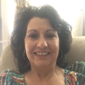 Meet your Posher, Debra